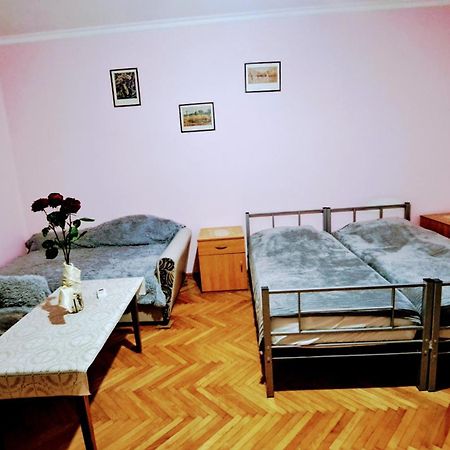 Apartment With A Nice Terrace In Old City Center Tbilisi Exterior photo