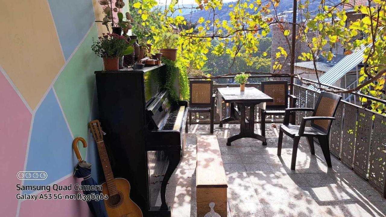 Apartment With A Nice Terrace In Old City Center Tbilisi Exterior photo