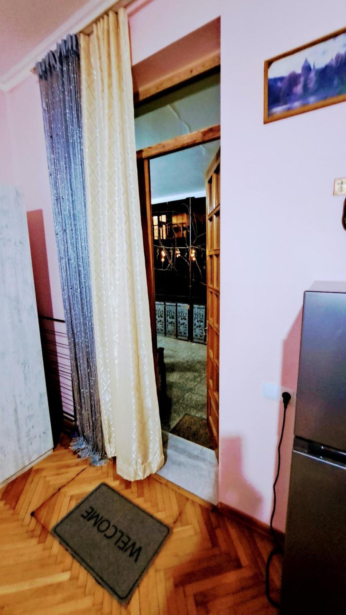 Apartment With A Nice Terrace In Old City Center Tbilisi Exterior photo